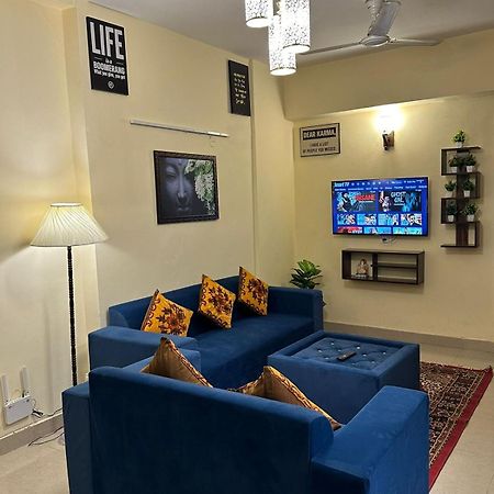 Royal Ambience Apartamento Ghaziabad Exterior foto