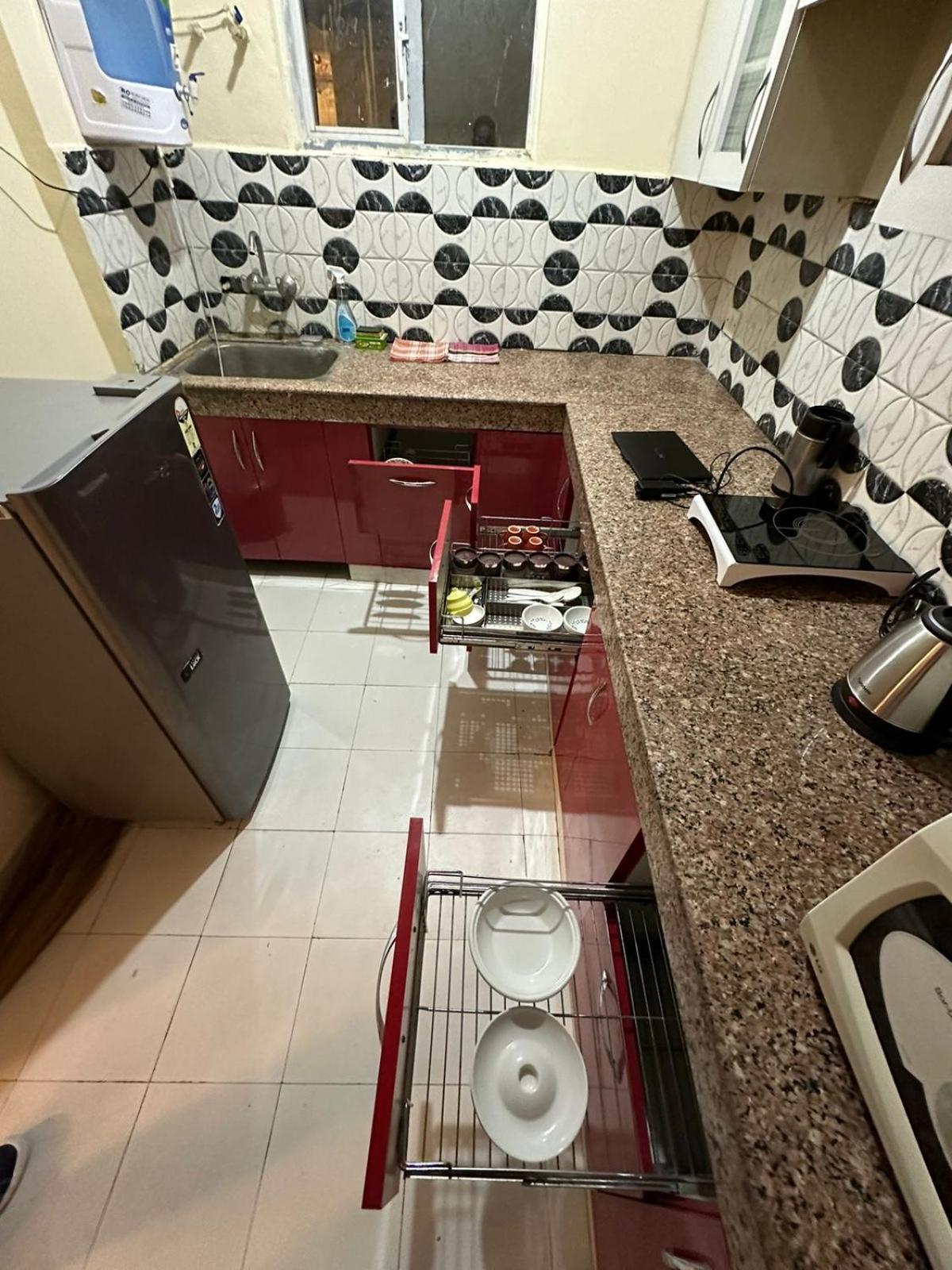 Royal Ambience Apartamento Ghaziabad Exterior foto